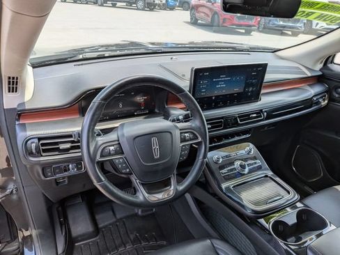 Used 2022 Lincoln Nautilus Reserve w/ Equipment Group 201A AWD/4WD image 8