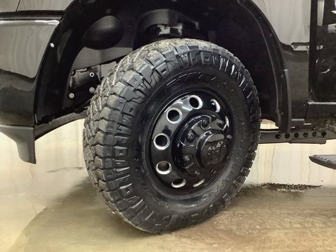 New 2026 RAM 3500 Laramie AWD/4WD image 31