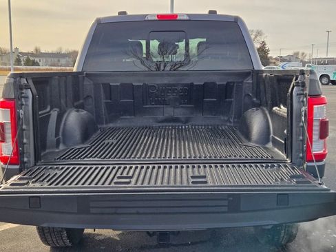 Used 2023 Ford F150 Platinum image 14