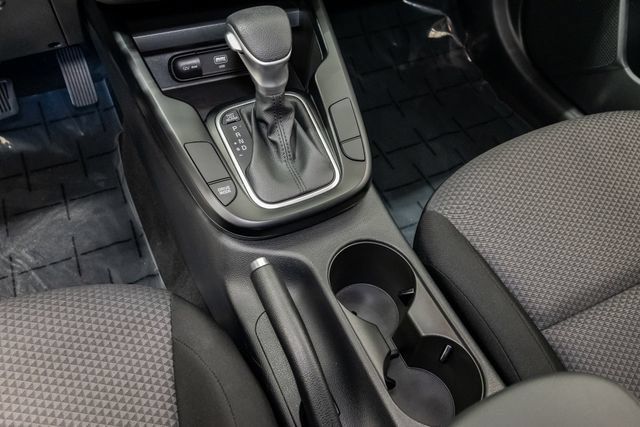 Used 2025 Kia Soul LX w/ LX Technology Package FWD image 23