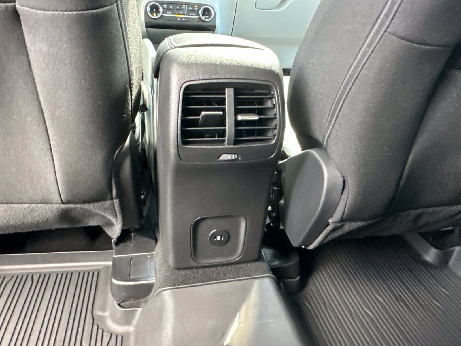 Used 2025 Ford Escape Active AWD/4WD image 22