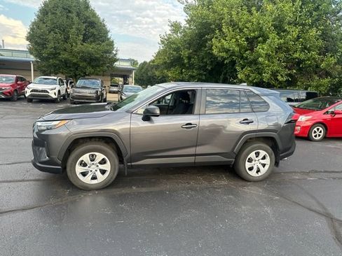 Used 2024 Toyota RAV4 LE FWD image 4