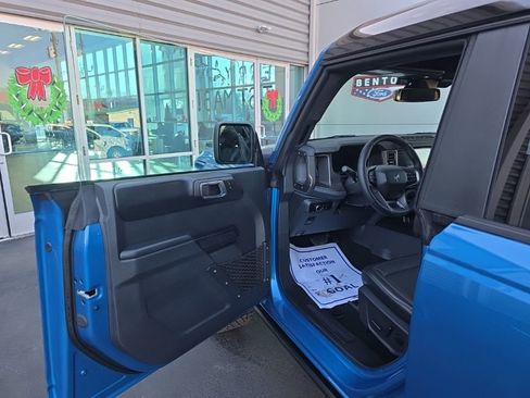 New 2025 Ford Bronco Badlands image 9