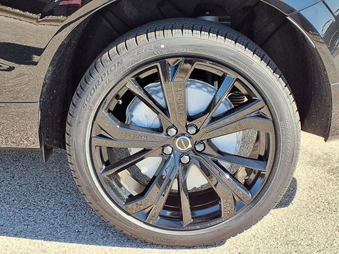 New 2026 Volvo XC60 T8 Ultra w/ Climate Package AWD/4WD image 6