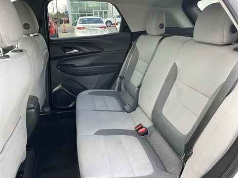 Used 2025 Chevrolet TrailBlazer LT image 21