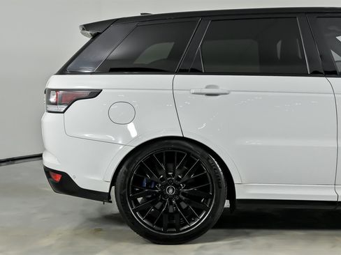 Used 2017 Land Rover Range Rover Sport SVR image 13