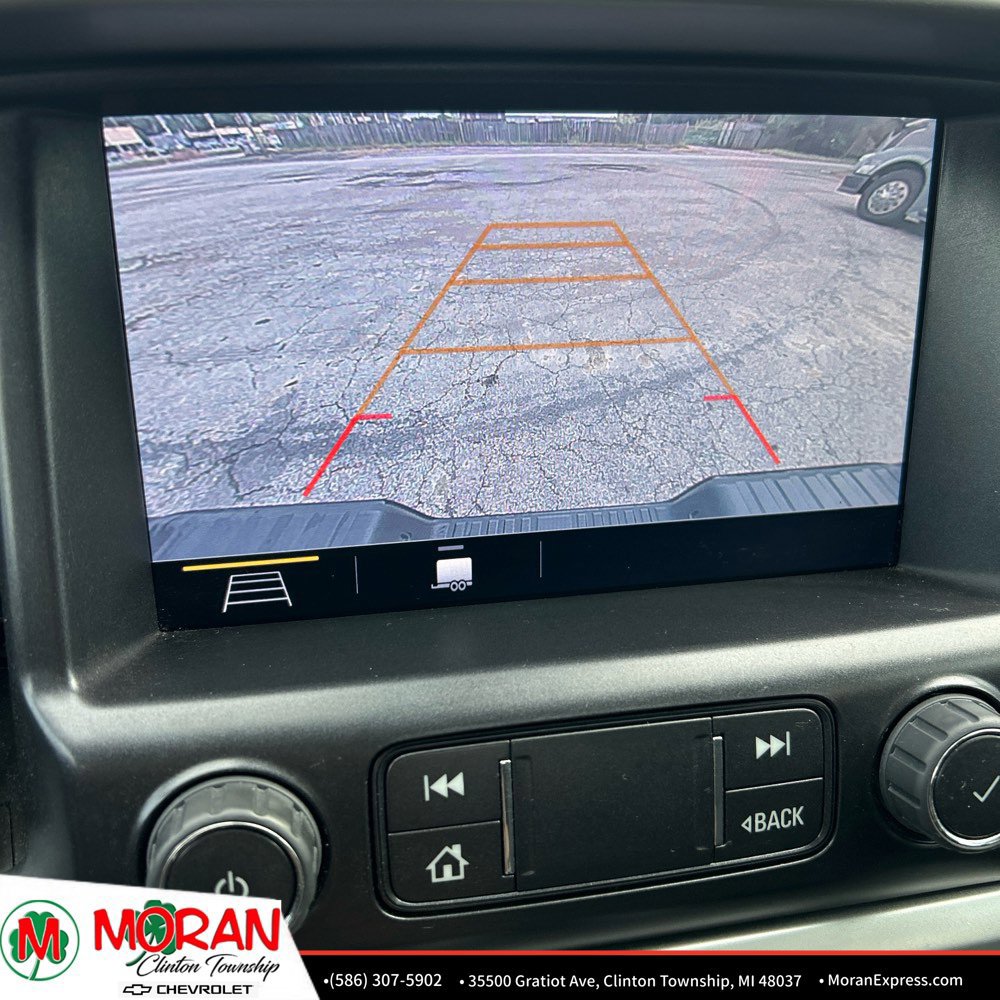Used 2022 Chevrolet Colorado LT w/ Safety Package RWD image 17