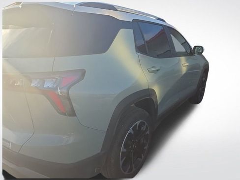 Used 2025 Chevrolet Equinox LT image 38