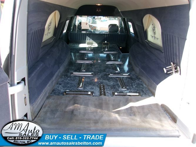 Used 2004 Cadillac De Ville Hearse FWD image 15