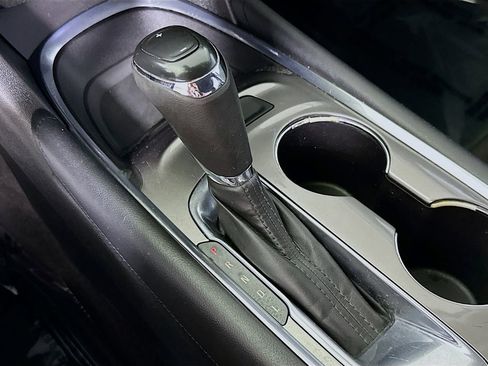 Used 2017 Chevrolet Malibu LT image 19