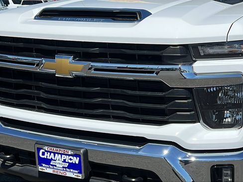 Certified 2025 Chevrolet Silverado 2500 LT w/ Convenience Package AWD/4WD image 10