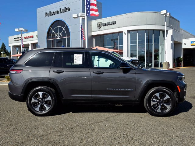 Used 2024 Jeep Grand Cherokee Limited 4xe AWD/4WD image 7