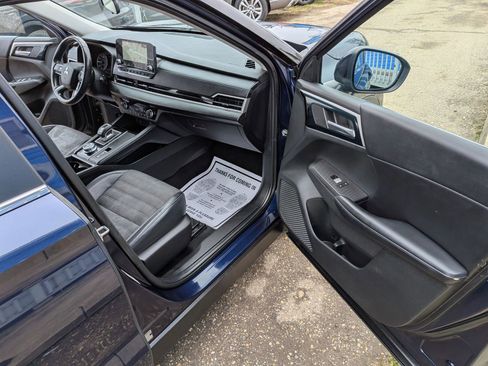 Used 2022 Mitsubishi Outlander SE image 39