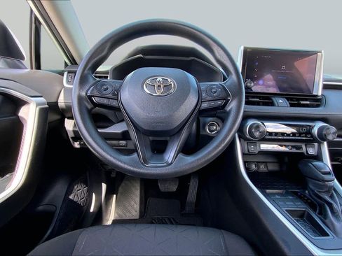 Used 2024 Toyota RAV4 XLE w/ Convenience Package FWD image 6