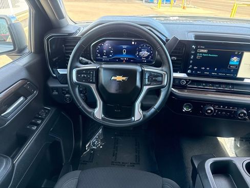 Used 2023 Chevrolet Silverado 1500 LT image 13