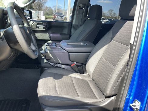Used 2022 Chevrolet Silverado 1500 Custom image 11