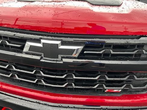 Used 2025 Chevrolet Silverado 1500 LT Trail Boss w/ Protection Package AWD/4WD image 32