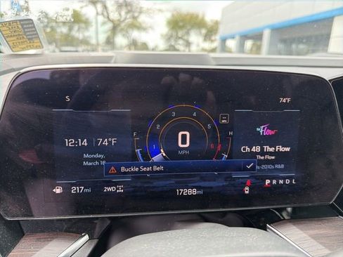 Certified 2025 Chevrolet Suburban Premier w/ Sun And Tow Package image 6