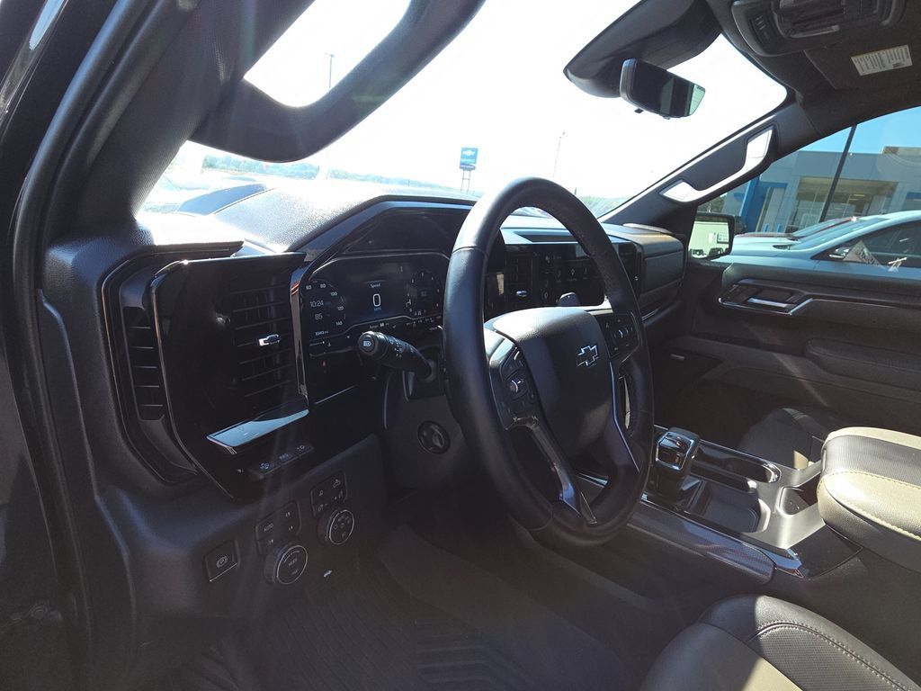 Used 2024 Chevrolet Silverado 1500 ZR2 w/ ZR2 Bison Edition AWD/4WD image 16