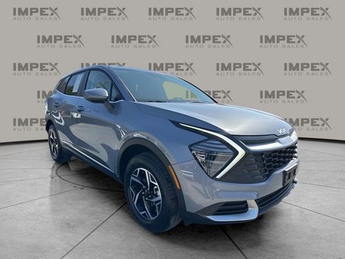 Used 2025 Kia Sportage LX image 7