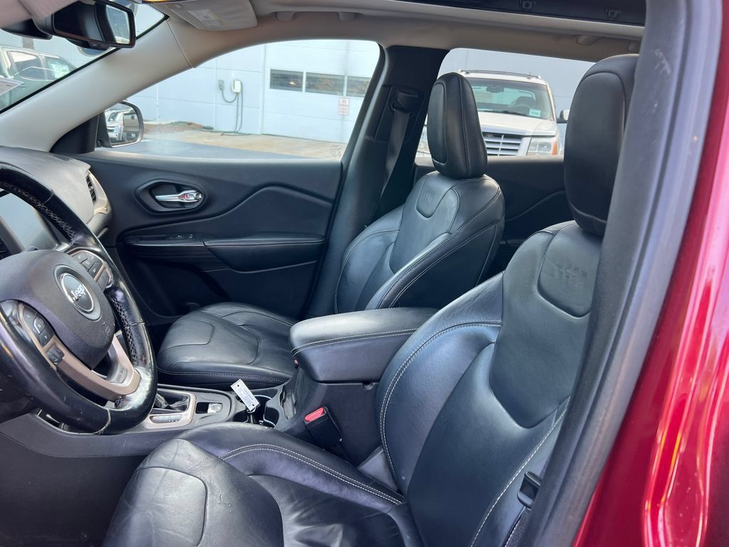 Used 2015 Jeep Cherokee Limited AWD/4WD image 10