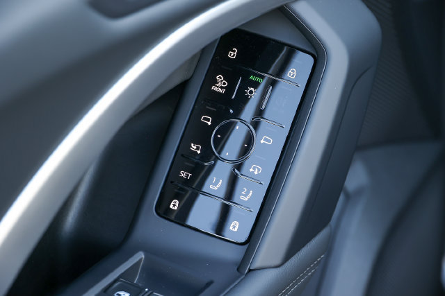Certified 2025 Audi Q5 Premium Plus AWD/4WD image 5