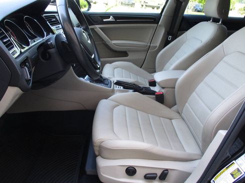 Used 2018 Volkswagen Golf SEL FWD image 87