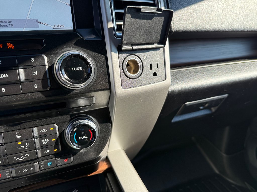 Used 2016 Ford F150 Lariat AWD/4WD image 22