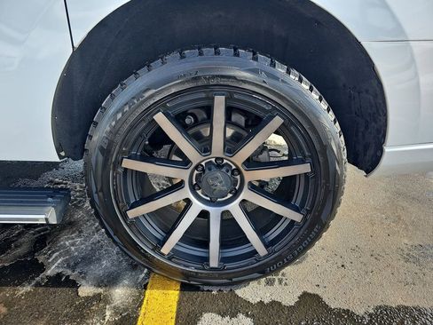 Used 2023 Ford Expedition Max Platinum image 31