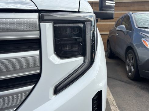 Used 2022 GMC Sierra 1500 SLE RWD image 8