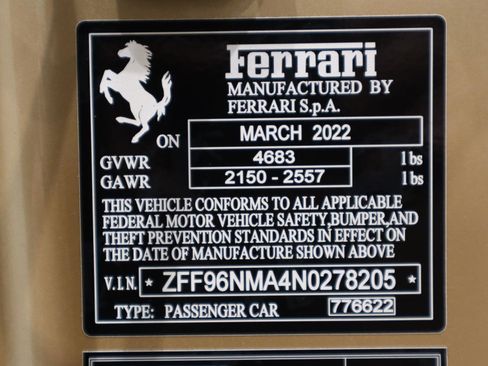 Used 2022 Ferrari SF90 Spider image 38