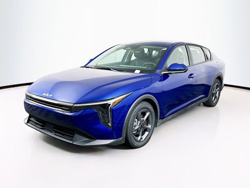 Used 2025 Kia K4 FWD image 3