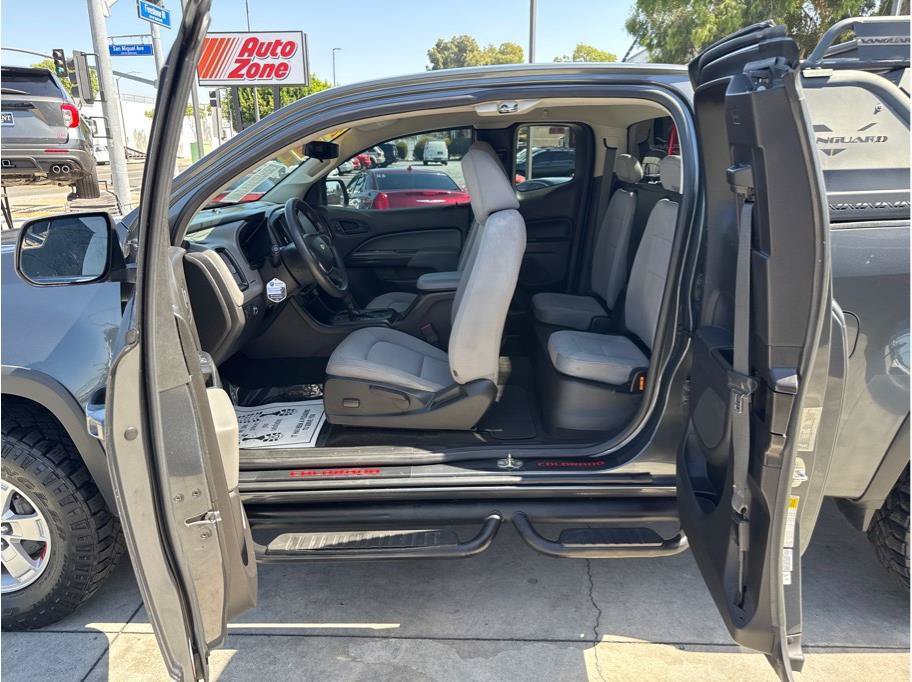 Used 2016 Chevrolet Colorado W/T w/ WT Convenience Package RWD image 16