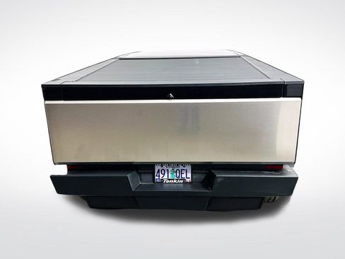 Used 2024 Tesla Cybertruck AWD Crew Cab image 7