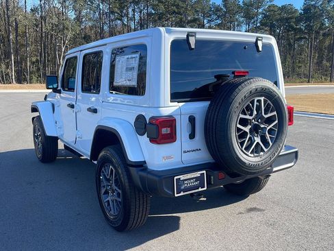 New 2026 Jeep Wrangler Sahara AWD/4WD image 5