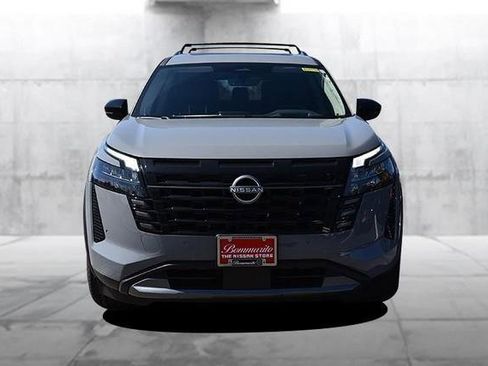 New 2026 Nissan Pathfinder Platinum image 4