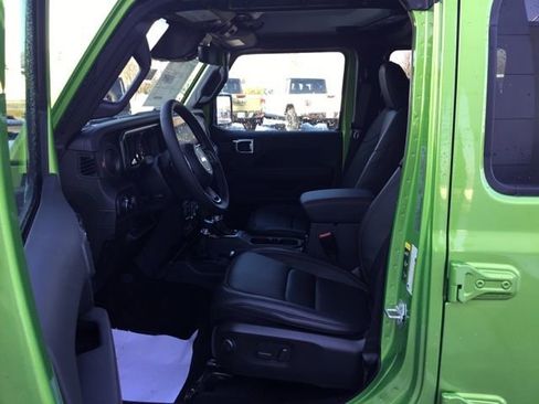 New 2026 Jeep Wrangler Unlimited Rubicon w/ Safety Group image 13