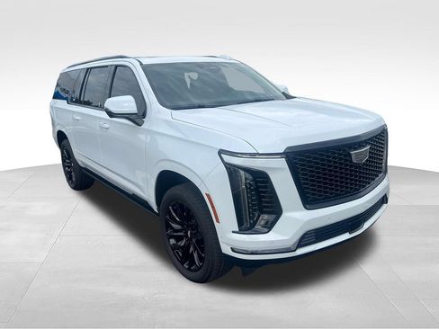 Used 2026 Cadillac Escalade ESV Sport w/ LPO, ONYX Package AWD/4WD image 7