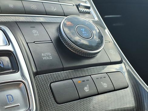 Used 2023 Hyundai Santa Fe SEL image 15