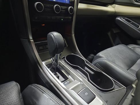 Used 2021 Subaru Ascent Limited w/ Technology Package AWD/4WD image 28