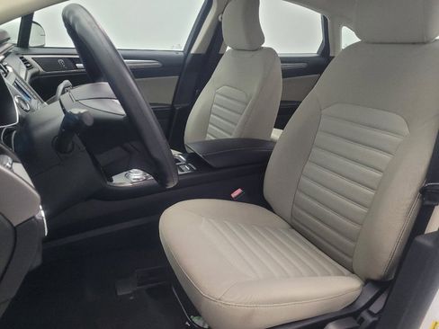 Used 2018 Ford Fusion S image 17