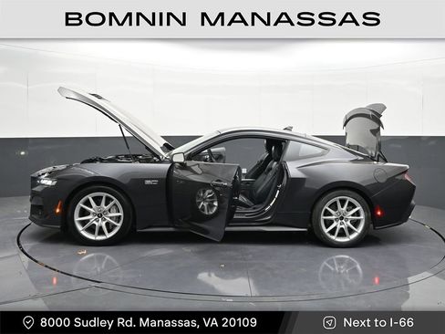 Used 2024 Ford Mustang GT Premium RWD image 38