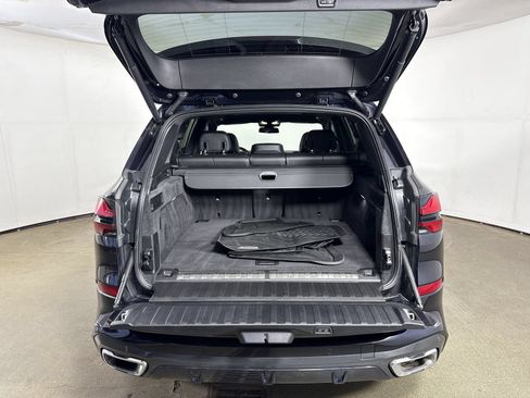 Used 2024 BMW X5 xDrive50e w/ M Sport Package AWD/4WD image 34