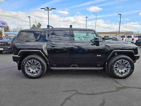 New 2025 GMC Hummer EV 3X w/ LPO, Cargo Utility Package AWD/4WD image 5