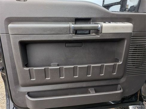 Used 2015 Ford F350 Lariat w/ Chrome Package image 14