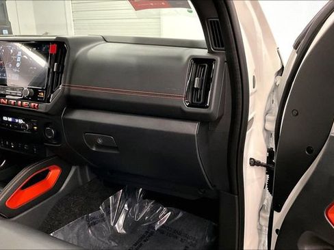 New 2026 Nissan Frontier PRO-4X AWD/4WD image 38