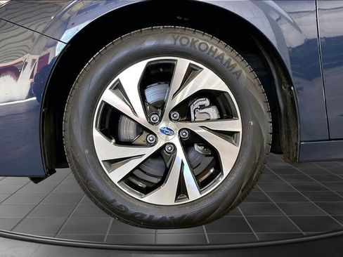 Used 2025 Subaru Legacy Premium image 9