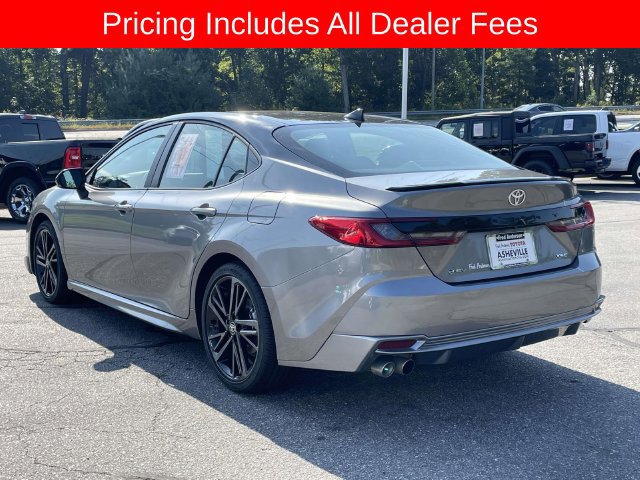 Used 2025 Toyota Camry XSE FWD image 3