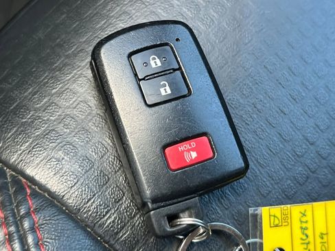 Used 2019 Toyota Tacoma TRD Pro image 23