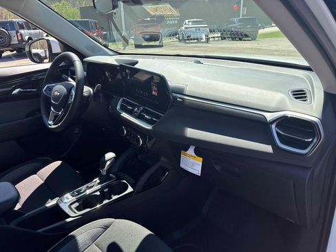 New 2026 Chevrolet TrailBlazer LT w/ Convenience Package AWD/4WD image 31